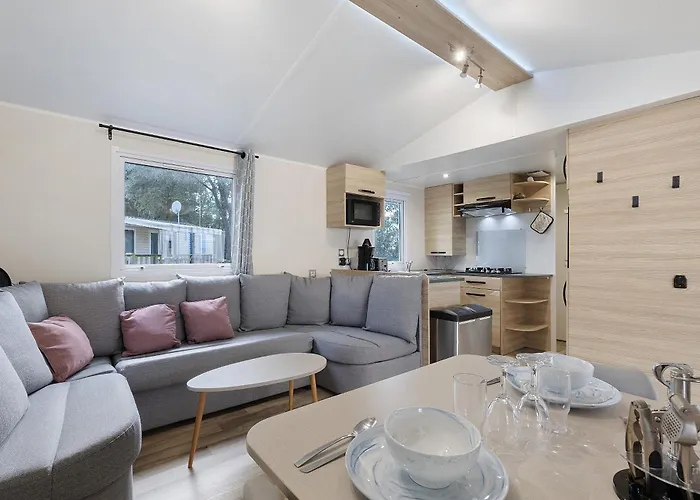 Mobile Du Bois Dormant Campsite