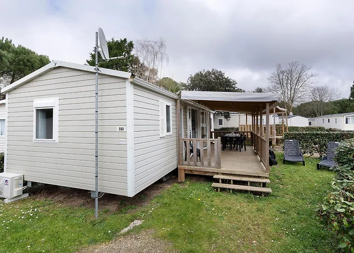 Mobile Du Bois Dormant Campsite *