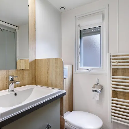 مكان تخييم Mobile Du Bois Dormant سان جان دي مونت