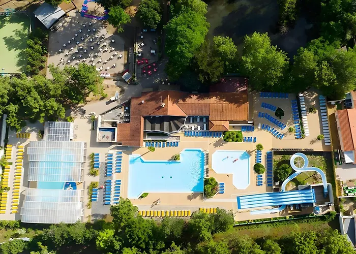 营地 Mobile Du Bois Dormant 圣让-德蒙